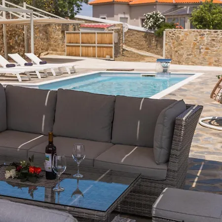 Villa Mirage *