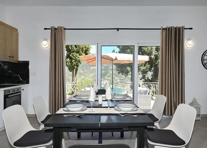 Mirage Villa Skopelos Town